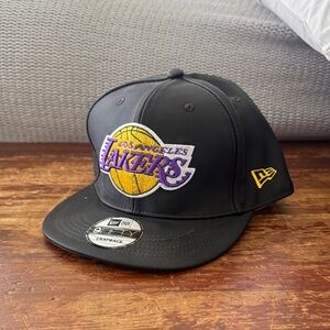 New Era Black Los Angeles Lakers Patch Snapback with Yellow & Purple Logo